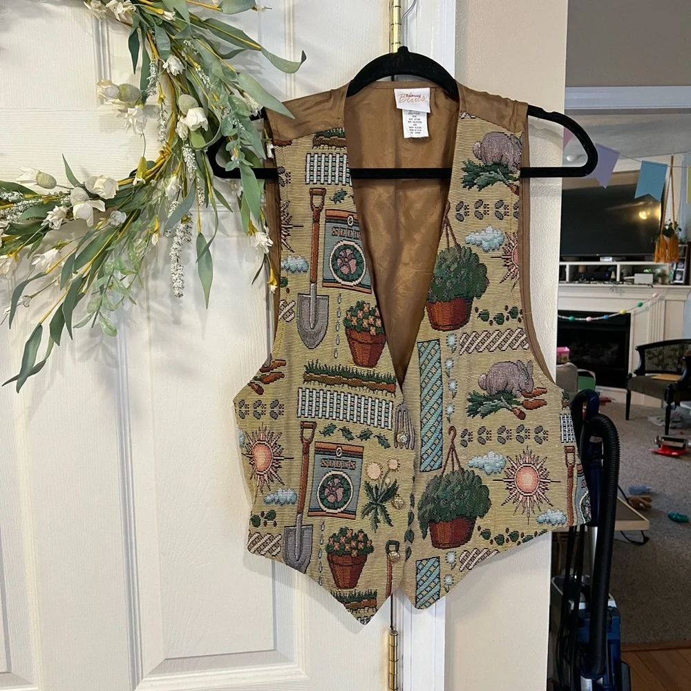 Garden-Themed Beige Vest